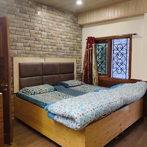 Mehdudia Guest house Shimla